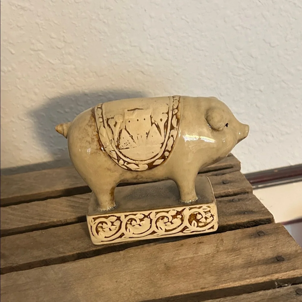 Rustic Cream Pig Figurine Farmhouse Chic